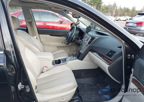 2014 Subaru Legacy 2.5I Limited z USA, uszkodzony, nr VIN 4S3BMBL6XE3008685